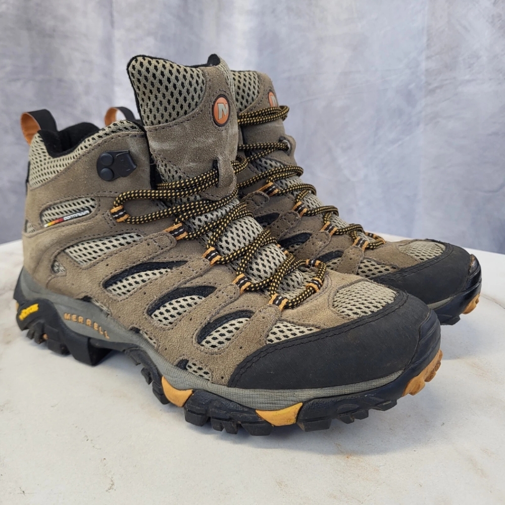 Merrell Moab Ventilator Mid Merrell Men's Hiking Boots - Tan and Black